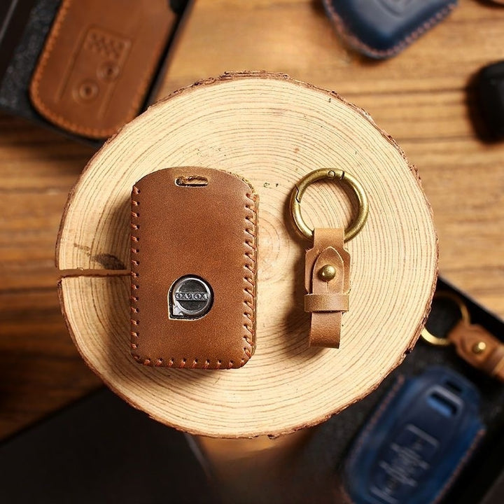 Leather Key Holder for Volvo EX40 - Evoevs